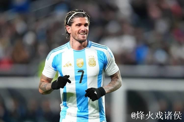 两脚传球让德保罗和梅西“接不到”,印度特伦甘纳邦部长爆红网络 两脚传球让德保罗和梅西“接不到”,印度特伦甘纳邦部长爆红网络