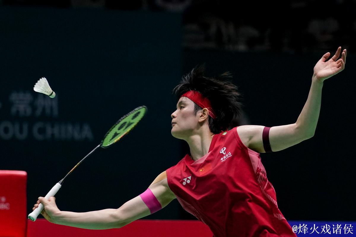 王祉怡携手韩悦闯入中国香港羽毛球公开赛女单决赛